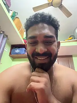 Snapshot of Handsomehunk_4U chatting on 12/22/24, 04:17 Handsomehunk 4U online show from 12/22/24, 04:17