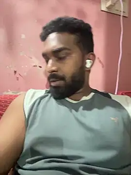 Snapshot of Handsomehunk_4U chatting on 12/22/24, 09:09 Handsomehunk 4U online show from 12/22/24, 09:09