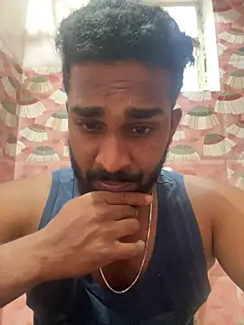 Snapshot of Handsomehunk_4U chatting on 12/23/24, 11:57 Handsomehunk 4U online show from 12/23/24, 11:57