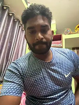 Snapshot of Handsomehunk_4U chatting on 01/26/25, 06:07 Handsomehunk 4U online show from 01/26/25, 06:07