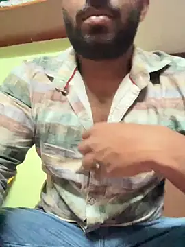 Snapshot of Handsomehunk_4U chatting on 02/01/25, 01:09 Handsomehunk 4U online show from 02/01/25, 01:09