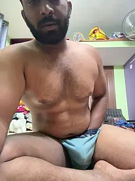 Snapshot of Handsomehunk_4U chatting on 02/07/25, 11:34 Handsomehunk 4U online show from 02/07/25, 11:34