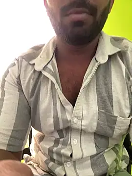 Snapshot of Handsomehunk_4U chatting on 02/10/25, 06:42 Handsomehunk 4U online show from 02/10/25, 06:42