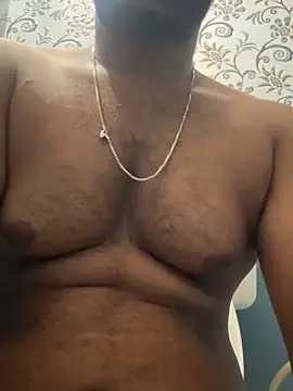 Snapshot of Handsomehunk_4U chatting on 03/04/25, 01:34 Handsomehunk 4U online show from 03/04/25, 01:34