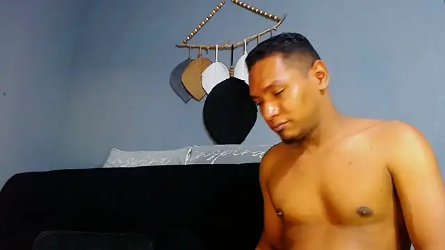 Grandeygruesa1 online show from 02/22/25, 09:01