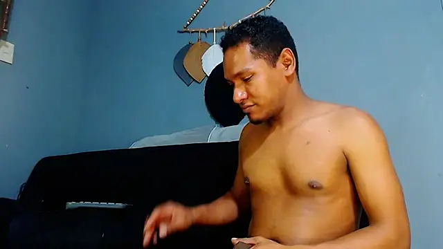 Grandeygruesa1 online show from 03/18/25, 02:04