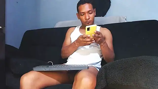 Grandeygruesa1 online show from 09/15/25, 12:21