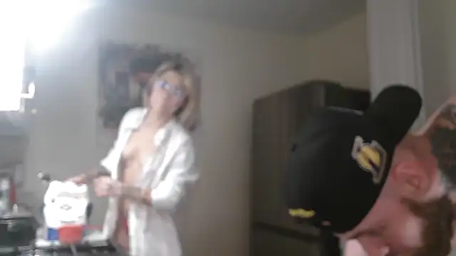 NatalieKneals online show from 11/28/25, 05:43