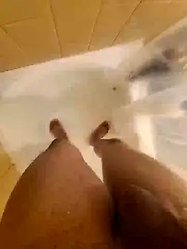 Snapshot of naper12 chatting on 01/12/25, 12:18 naper12 online show from 01/12/25, 12:18