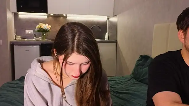 Snapshot of sasaykyra chatting on 02/14/25, 08:37 sasaykyra online show from 02/14/25, 08:37