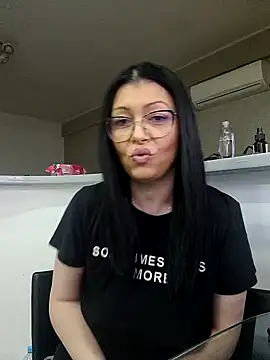 Snapshot of Milf_Abigail chatting on 02/25/25, 05:19 Milf Abigail online show from 02/25/25, 05:19