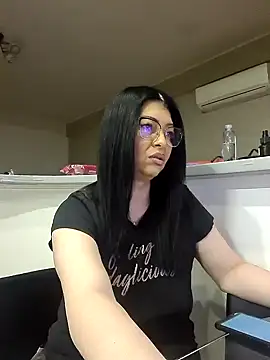 Snapshot of Milf_Abigail chatting on 02/28/25, 12:54 Milf Abigail online show from 02/28/25, 12:54