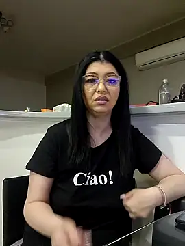 Snapshot of Milf_Abigail chatting on 03/15/25, 01:52 Milf Abigail online show from 03/15/25, 01:52