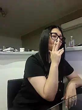 Snapshot of Milf_Abigail chatting on 09/23/25, 01:30 Milf Abigail online show from 09/23/25, 01:30