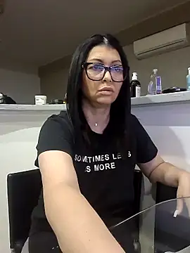 Snapshot of Milf_Abigail chatting on 09/26/25, 12:58 Milf Abigail online show from 09/26/25, 12:58