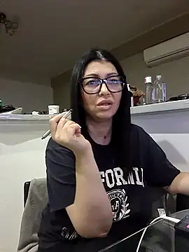 Snapshot of Milf_Abigail chatting on 10/13/25, 10:54 Milf Abigail online show from 10/13/25, 10:54