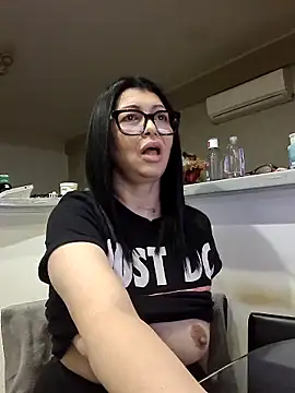 Snapshot of Milf_Abigail chatting on 10/21/25, 02:12 Milf Abigail online show from 10/21/25, 02:12