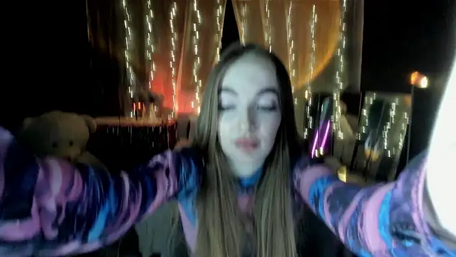 Snapshot of LissaCain chatting on 03/02/26, 05:08 LissaCain online show from 03/02/26, 05:08