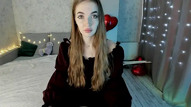 Snapshot of LissaCain chatting on 03/13/26, 03:13 LissaCain online show from 03/13/26, 03:13
