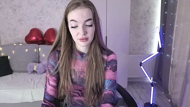 Snapshot of LissaCain chatting on 04/17/26, 03:09 LissaCain online show from 04/17/26, 03:09