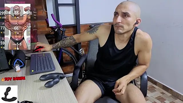 Marck Muscle online show from 04/28/26, 01:04