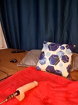 Snapshot of queen_arianna chatting on 12/27/24, 08:02 queen arianna online show from 12/27/24, 08:02