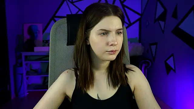 Snapshot of AliceRisinka chatting on 01/31/25, 08:11 AliceRisinka online show from 01/31/25, 08:11
