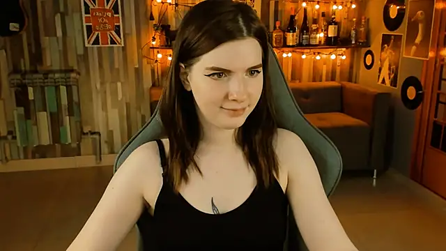 Snapshot of AliceRisinka chatting on 03/19/25, 11:17 AliceRisinka online show from 03/19/25, 11:17