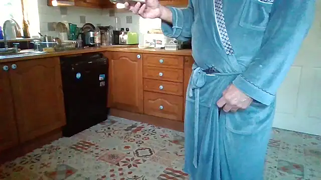 Snapshot of jakjak106 chatting on 11/06/25, 08:15 jakjak106 online show from 11/06/25, 08:15