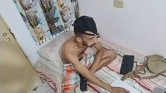 UncutToyBoy23cm online show from 03/17/25, 11:11