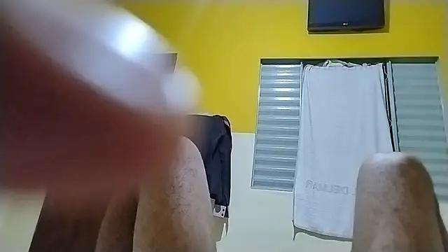 UncutToyBoy23cm online show from 12/16/25, 01:49