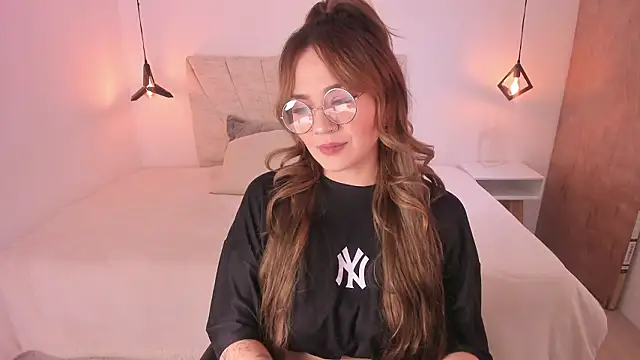 Snapshot of KataHot_ chatting on 02/28/26, 08:32 KataHot online show from 02/28/26, 08:32