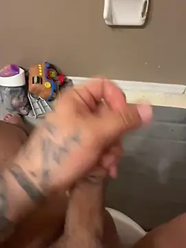 bigitaliandic online show from 10/15/25, 08:14