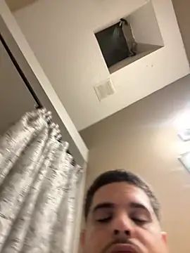 bigitaliandic online show from 10/21/25, 08:48