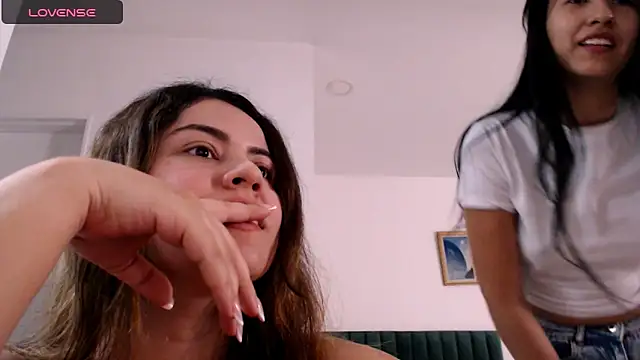 Snapshot of AlexaMysticz chatting on 02/04/25, 06:06 AlexaMysticz online show from 02/04/25, 06:06