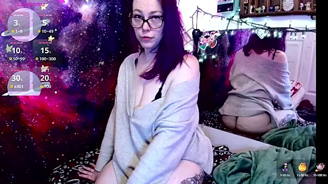 Snapshot of EverlyEster chatting on 02/26/25, 10:53 EverlyEster online show from 02/26/25, 10:53