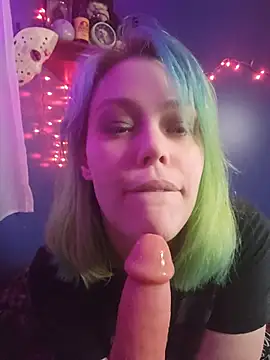 EverlyEster online show from 07/24/26, 03:48