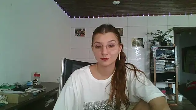 SweetyBabyDemon online show from 04/12/26, 04:45