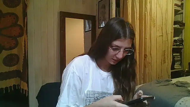 Snapshot of SweetyBabyDemon chatting on 05/18/26, 02:56 SweetyBabyDemon online show from 05/18/26, 02:56