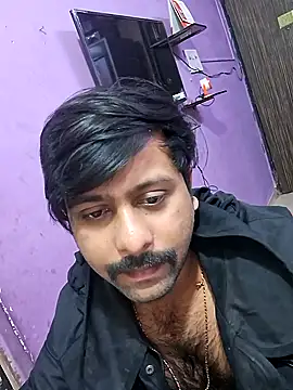 Snapshot of GlassBarge9 chatting on 01/09/25, 06:36 GlassBarge9 online show from 01/09/25, 06:36