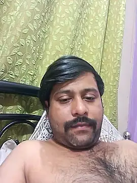 Snapshot of GlassBarge9 chatting on 01/10/25, 11:29 GlassBarge9 online show from 01/10/25, 11:29