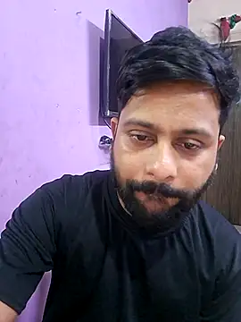 Snapshot of GlassBarge9 chatting on 03/07/25, 07:05 GlassBarge9 online show from 03/07/25, 07:05