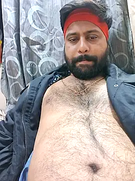 Snapshot of GlassBarge9 chatting on 03/22/25, 03:53 GlassBarge9 online show from 03/22/25, 03:53