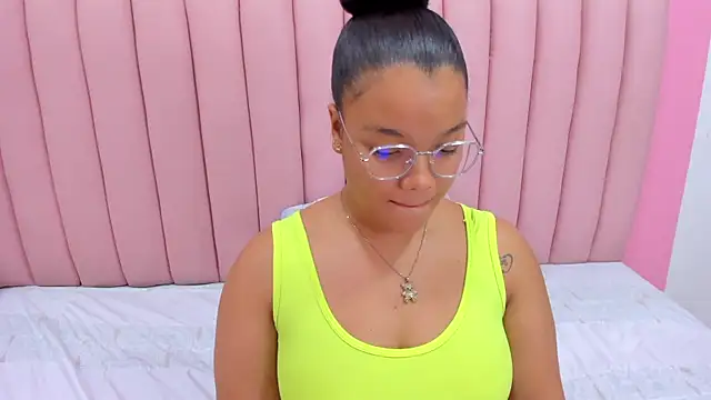 ISABELLA 020 online show from 03/01/25, 07:04