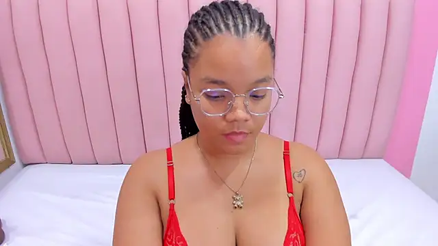 ISABELLA 020 online show from 03/20/25, 03:04