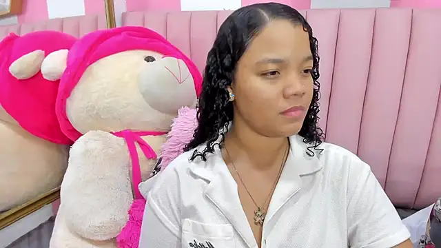 ISABELLA 020 online show from 11/24/25, 01:55