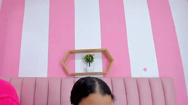 ISABELLA 020 online show from 03/07/26, 12:46