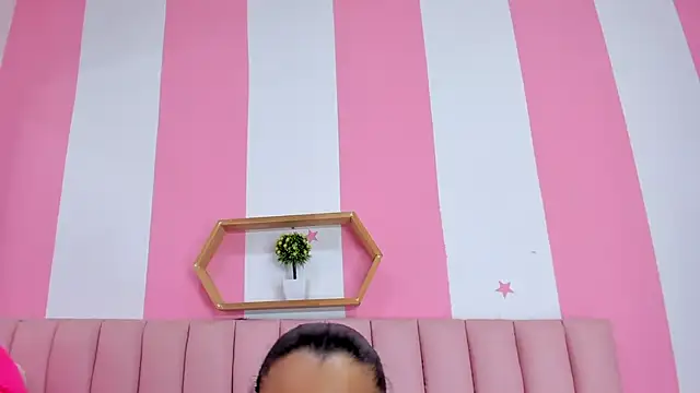 ISABELLA 020 online show from 03/19/26, 12:31