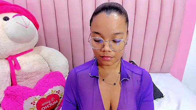 ISABELLA 020 online show from 03/20/26, 07:30