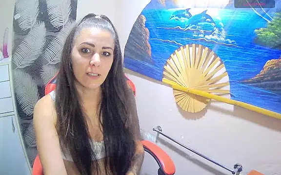 Snapshot of Catbaby32 chatting on 10/14/25, 08:31 Catbaby32 online show from 10/14/25, 08:31